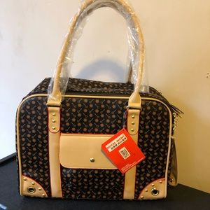 Royal want stylish pet carrier